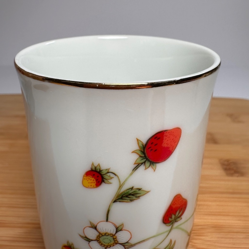 Vintage Otagiri Japan Strawberry Mug 🍓 Gold Rim Cottagecore Cute Floral - Picture 4 of 6